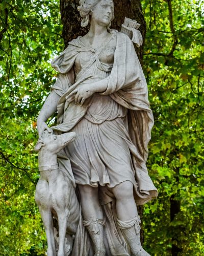 artemis-3597426_1280